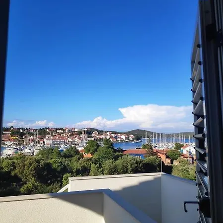 Lucica Apartamento Jezera