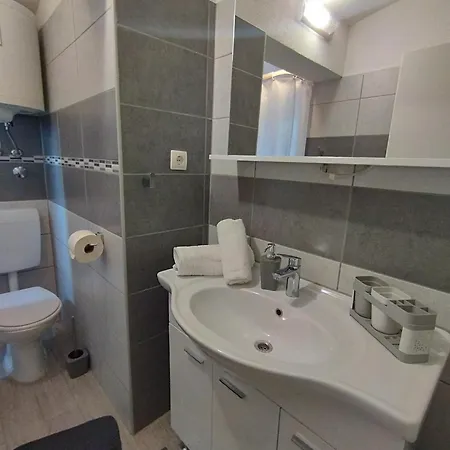 Lucica Apartmán