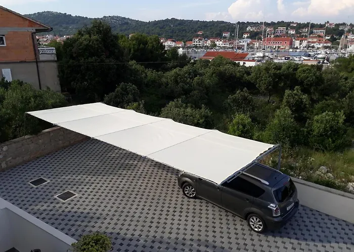 Lucica Апартаменты Езера