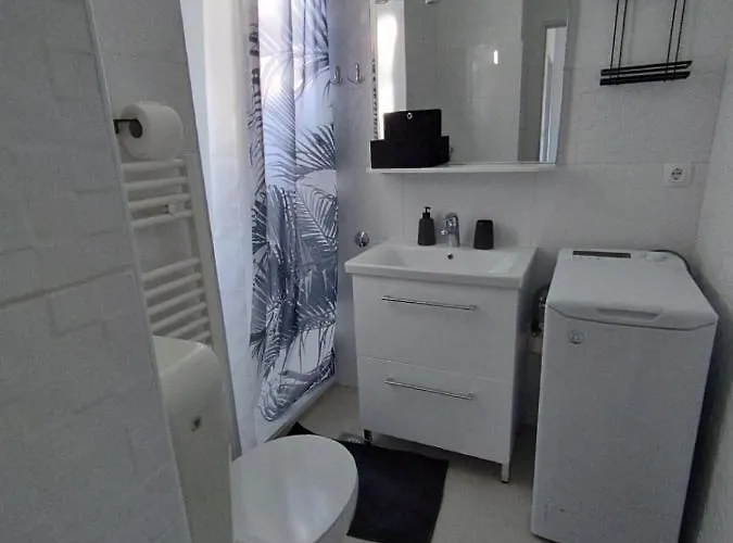 Lucica Апартаменты Езера